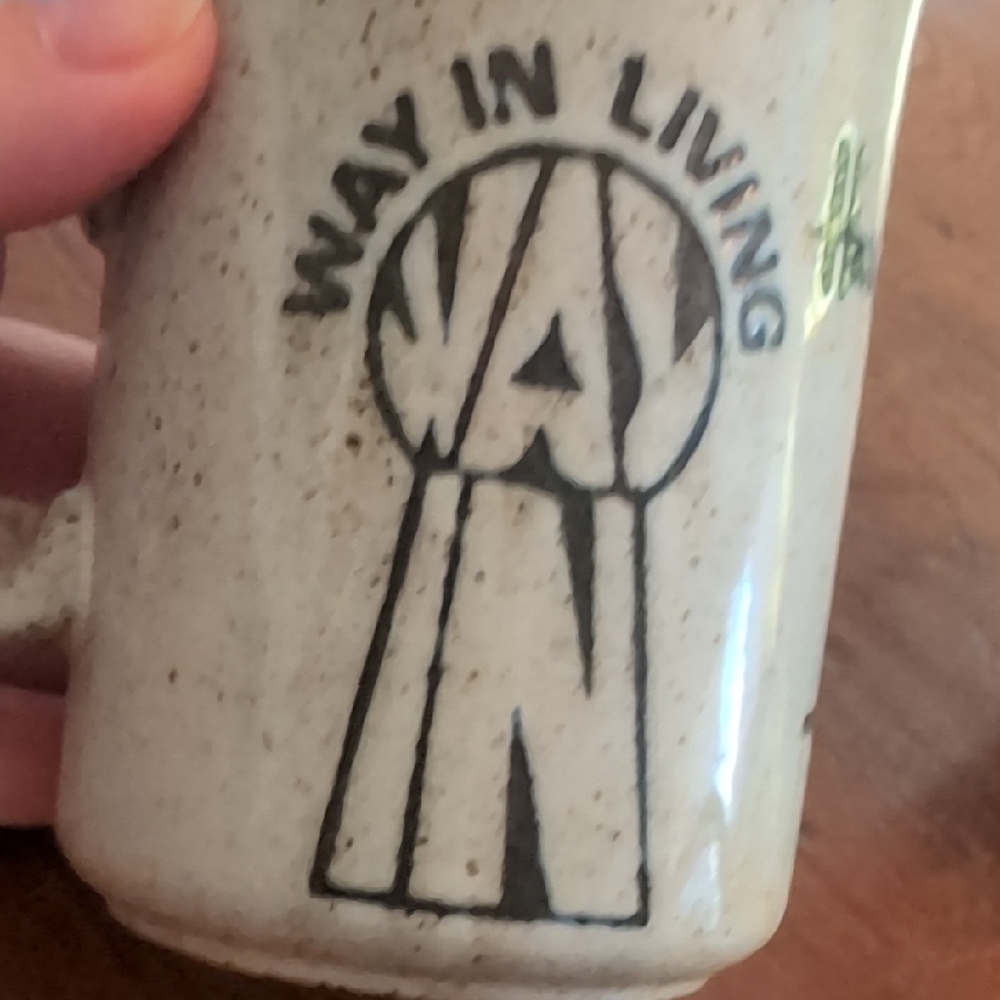 Harrods 'Way In' Vintage Mod Mugs - Picture 4 of 6